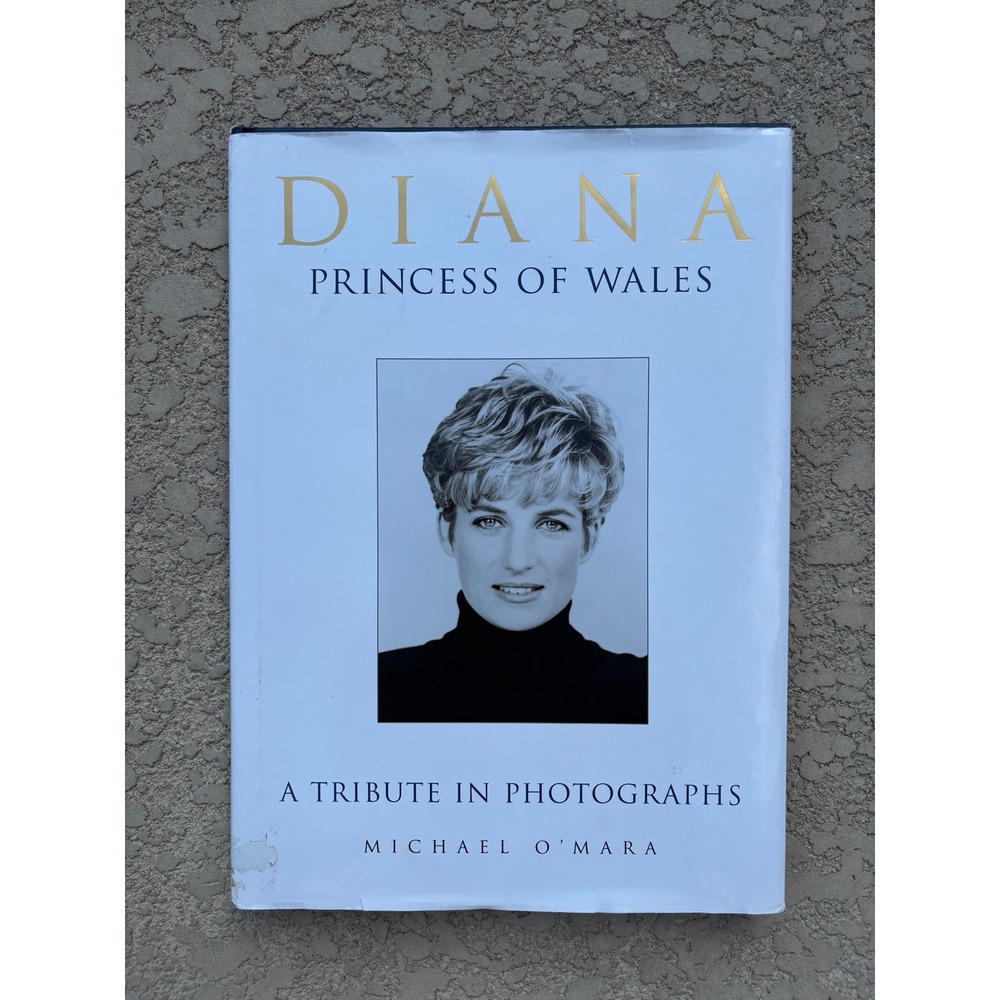 Diana Princess of Wales Book A Tribute in Photographs Michael O'mara